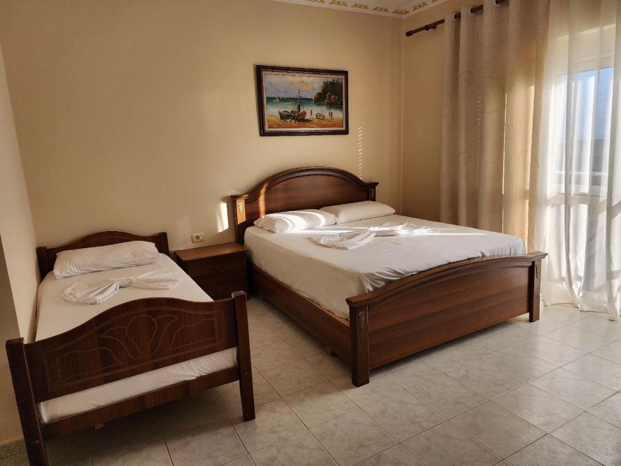 Hotel Maren Durrës Zimmer foto