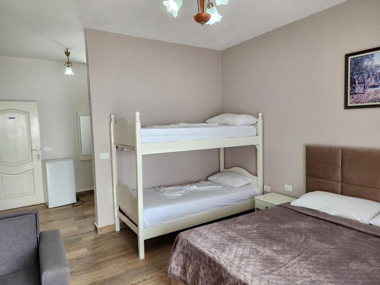 Hotel Maren Durrës Zimmer foto
