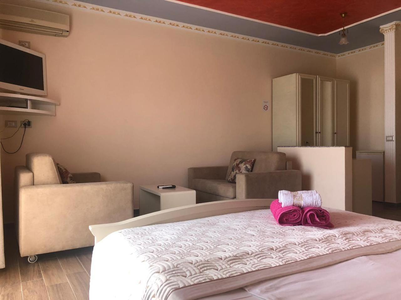Hotel Maren Durrës Zimmer foto