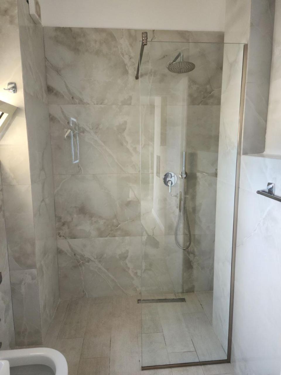 Hotel Maren Durrës Zimmer foto