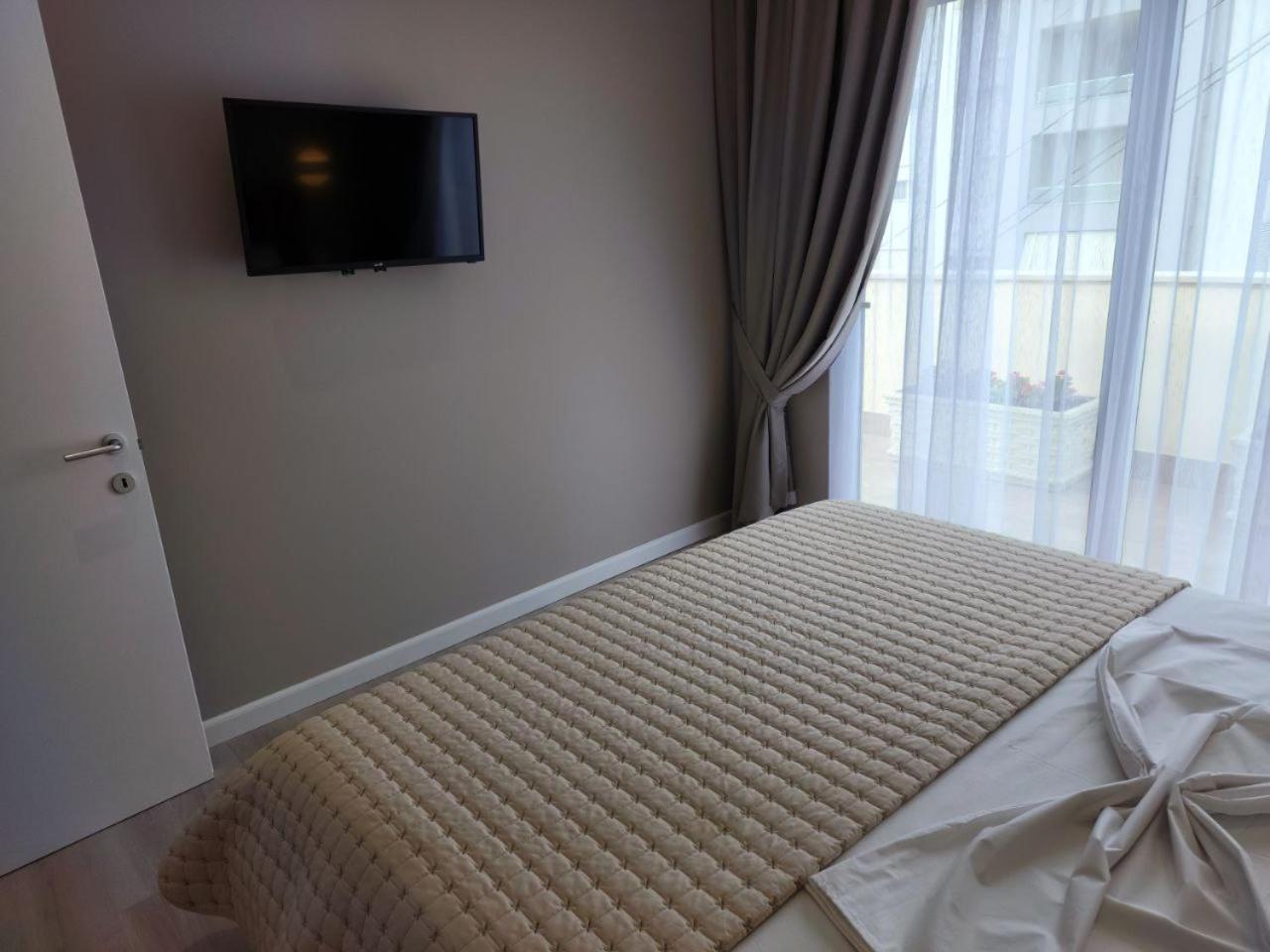Hotel Maren Durrës Zimmer foto